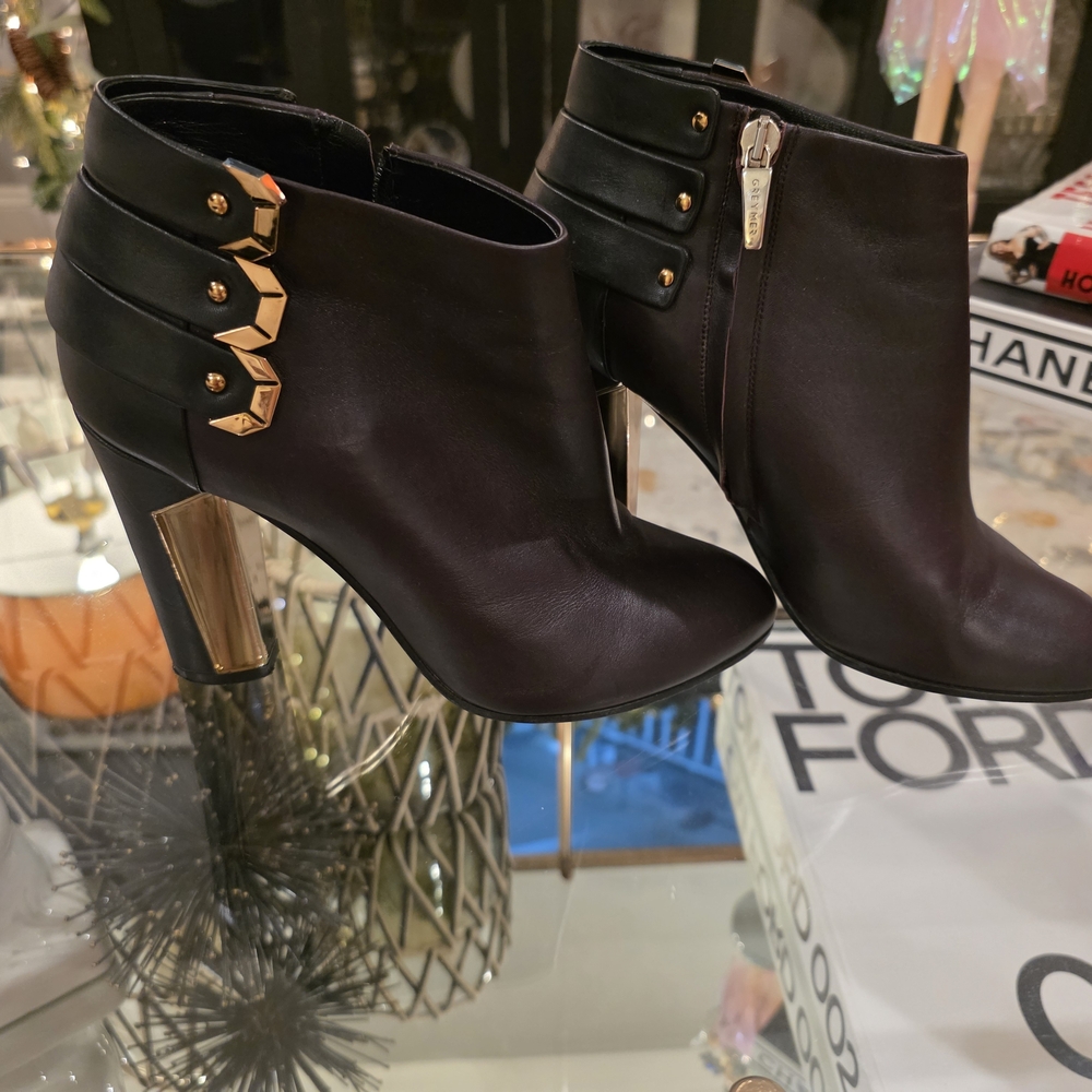 Greymer Italian Leather Ankle Boots – Size 38